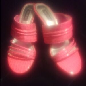 White House/Black Market hot pink heels